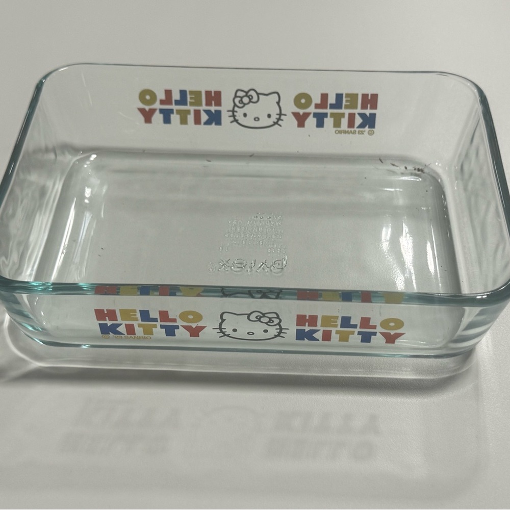 Pyrex® 3 piece Glass Storage Set: Hello Kitty®, Ribbons & Bows - NOS Rectangle - Picture 6 of 9